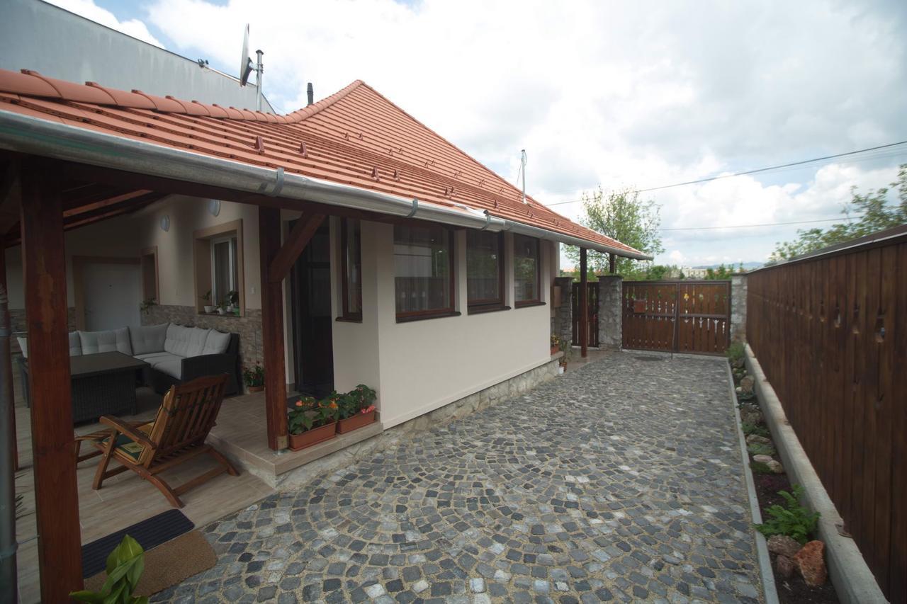 Holiday Home Podium Eğri Dış mekan fotoğraf
