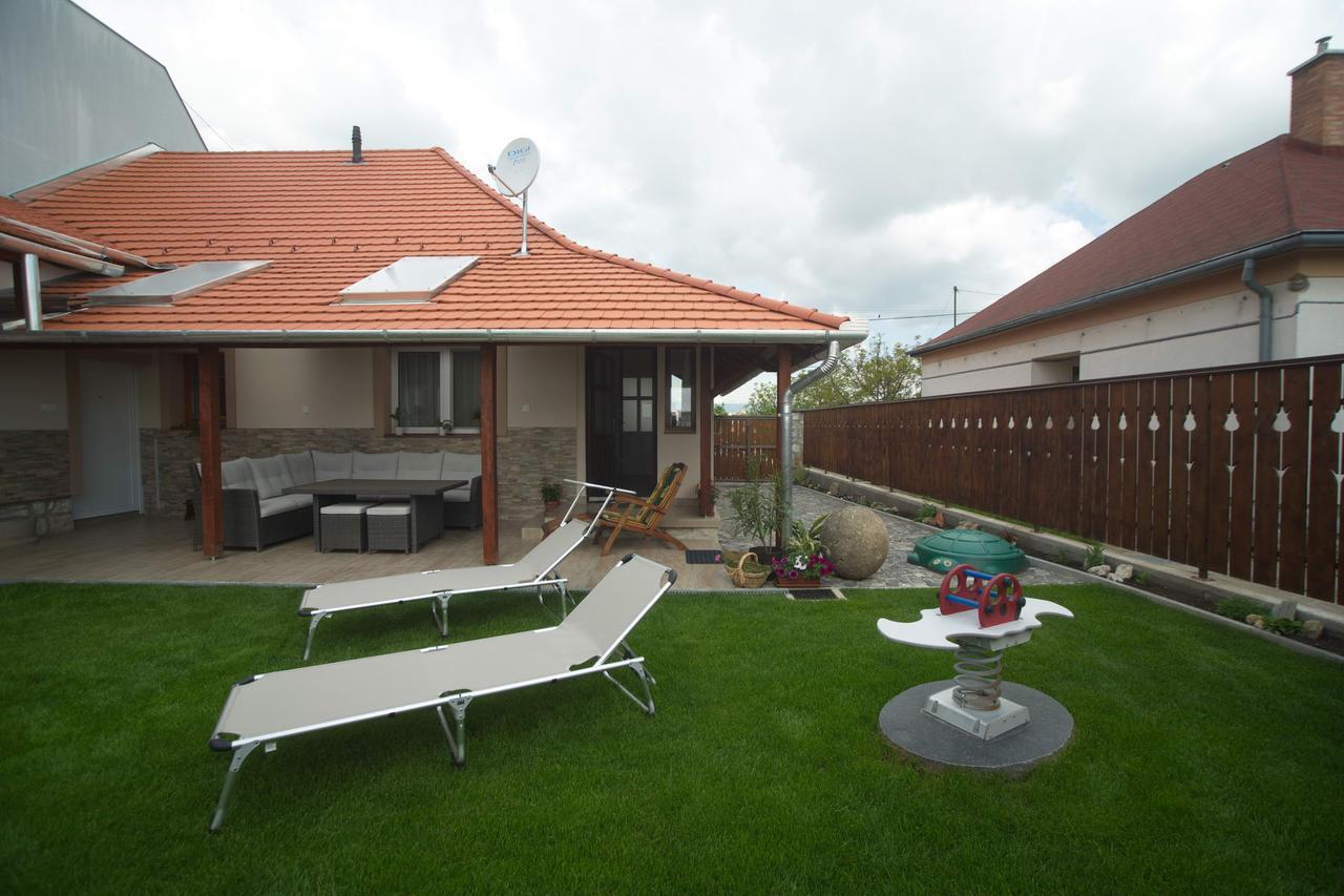 Holiday Home Podium Eğri Dış mekan fotoğraf